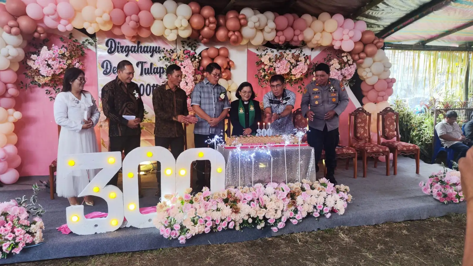 Perayaan HUT ke-300 Desa Tulap Berlangsung Khidmat, Polsek Kombi Ingatkan Pentingnya Toleransi dan Keamanan Desa
